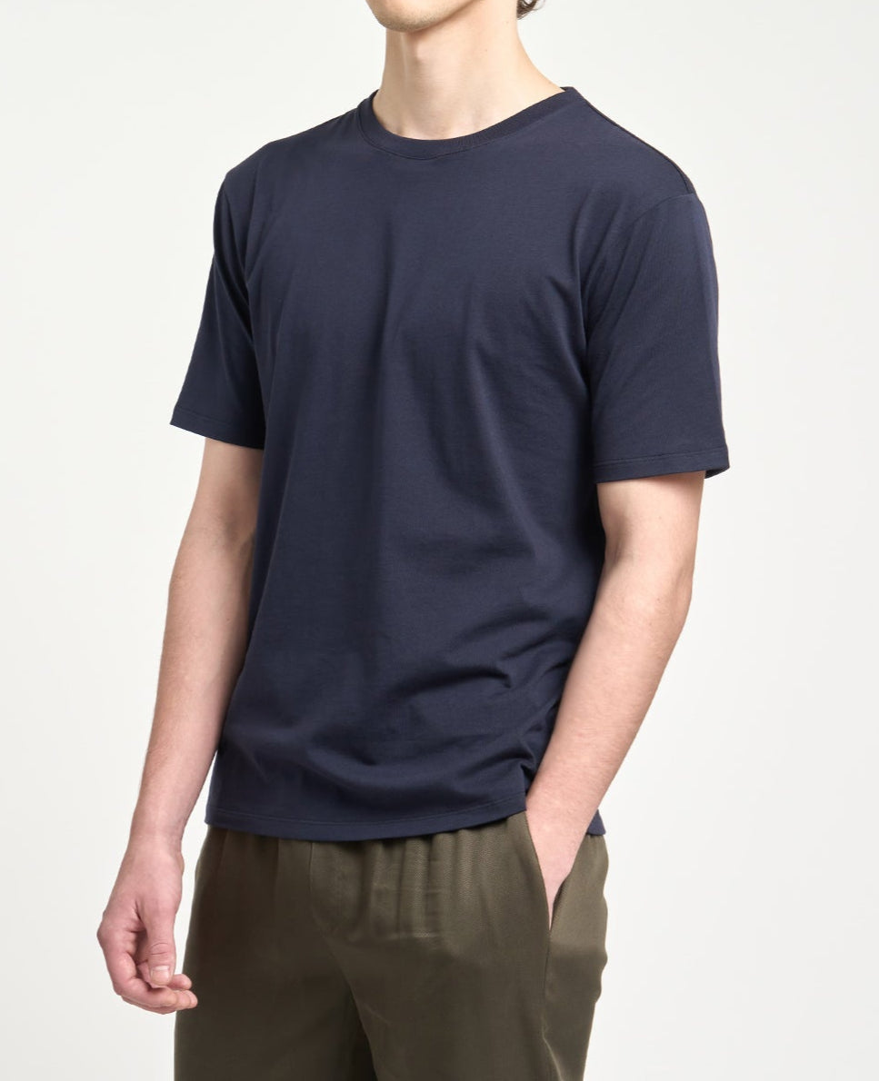 https://cdn.shopify.com/s/files/1/0557/3718/8509/files/GMJTP000400105-3.jpg?v=1738384634