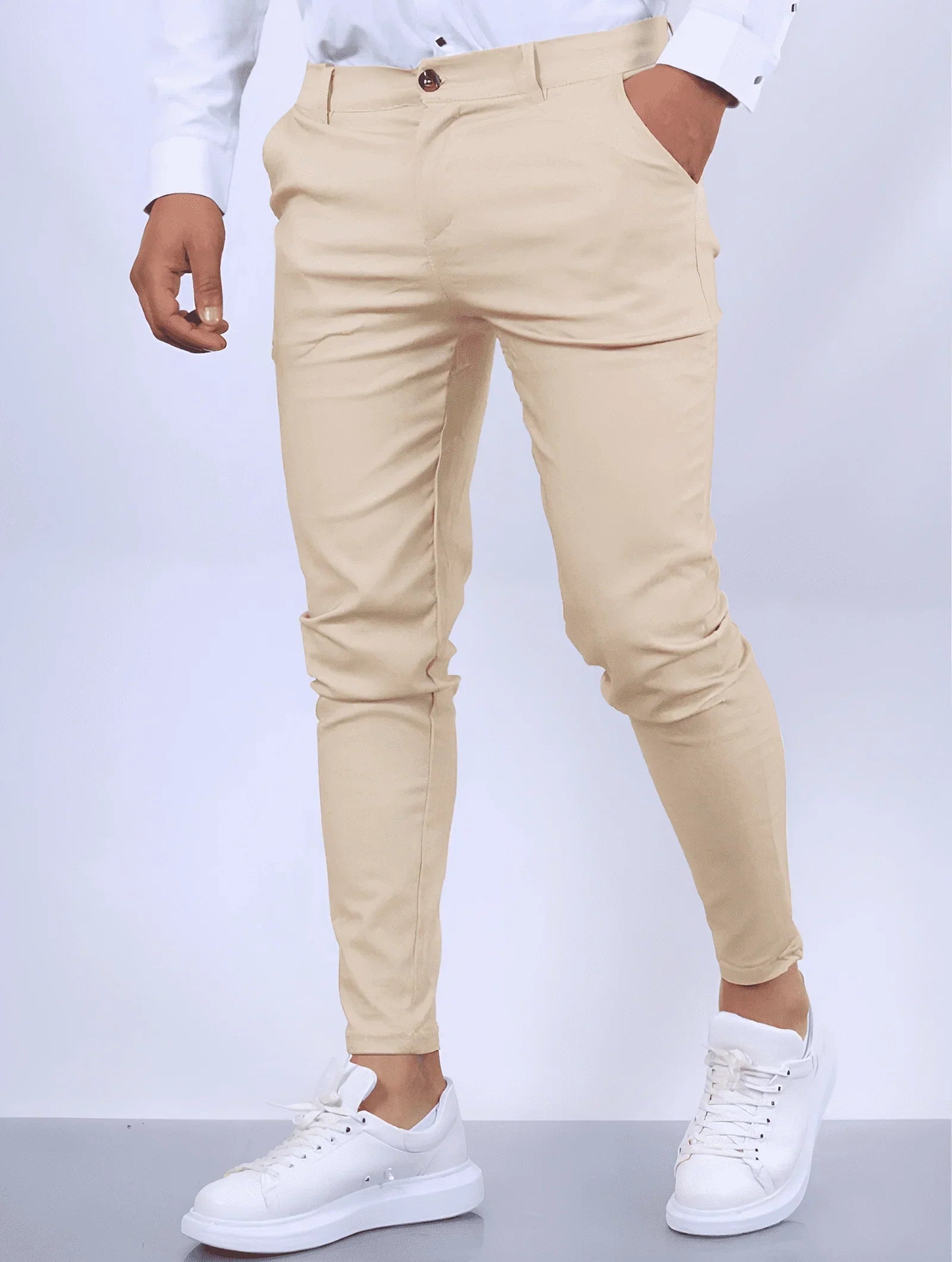 https://cdn.shopify.com/s/files/1/0577/4317/9885/files/NOASLIMFITPANTS_6d87fc71-214f-4131-aa99-afb2c6a4f435.jpg?v=1734455881